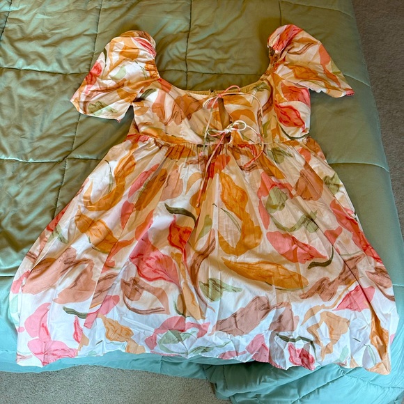 Abercrombie & Fitch Dresses & Skirts - Abercrombie & Fitch Floral Puff-Sleeve Mini Dress in White, Pink, Orange, Green